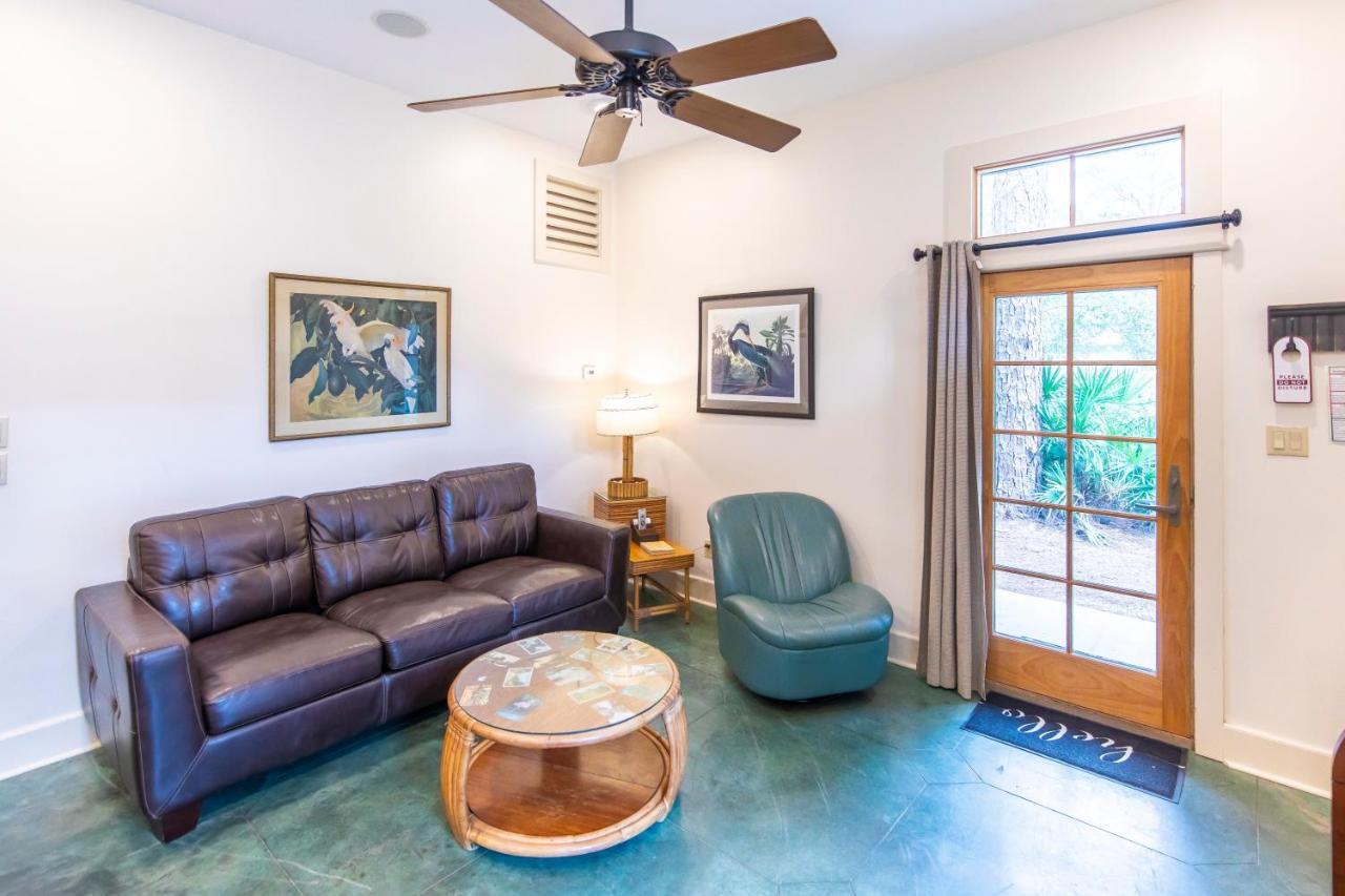 Hibiscus Coffee & Guesthouse Grayton Beach Exterior photo