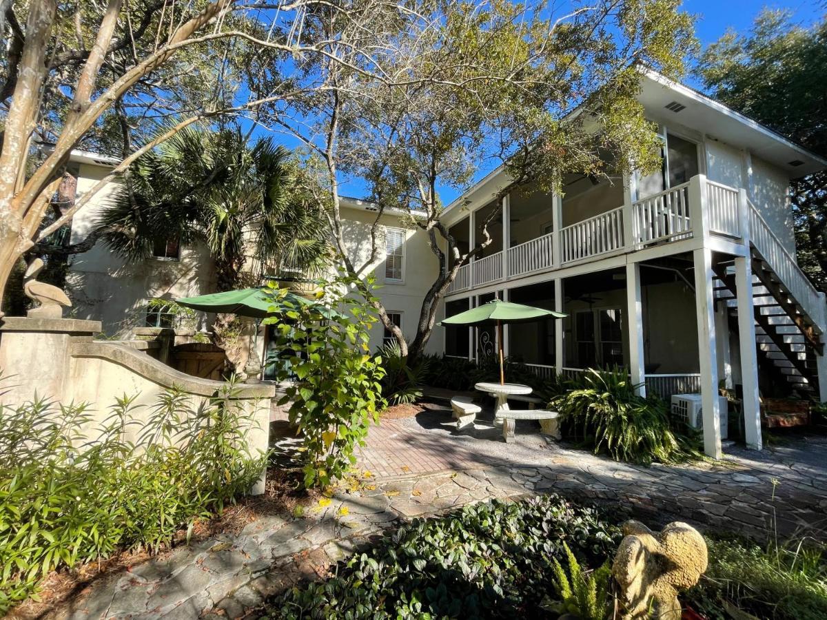 Hibiscus Coffee & Guesthouse Grayton Beach Exterior photo