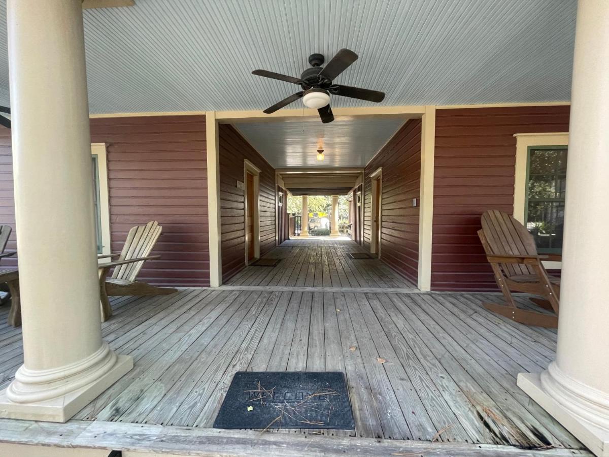 Hibiscus Coffee & Guesthouse Grayton Beach Exterior photo